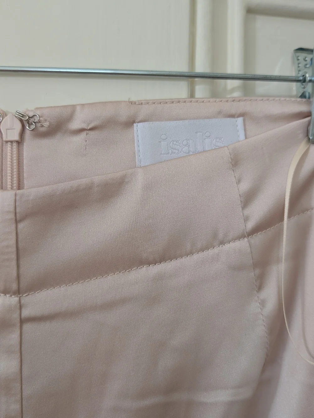 Set: Isalis Light Blush Satin Matching Set (As-is)